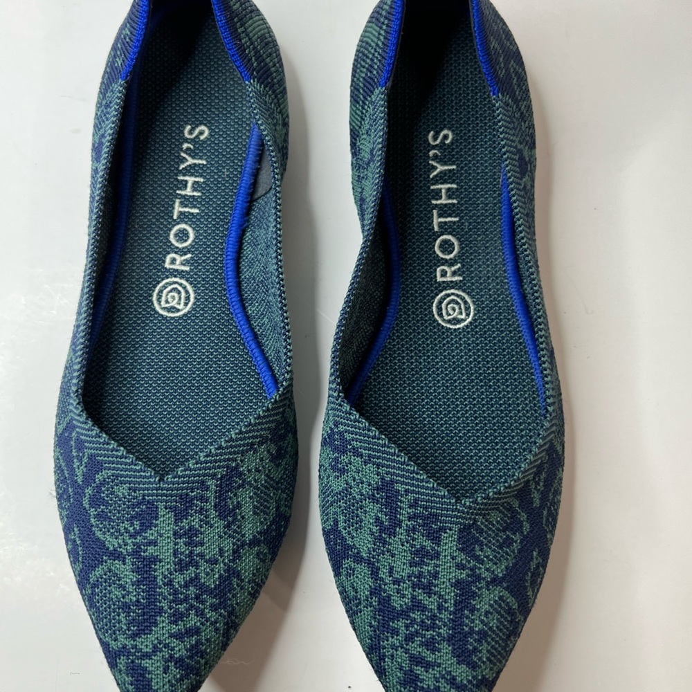 Rothy's Women's
The Point size 10. RARE EMERALD POINTS!!! Excellent condition